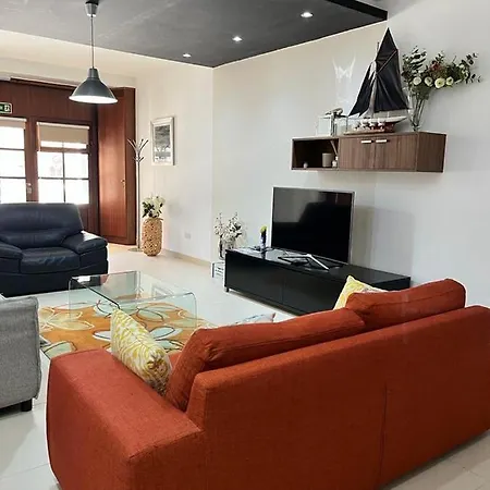 Stylish 1 Bedroom In Birgu, * بيرغو